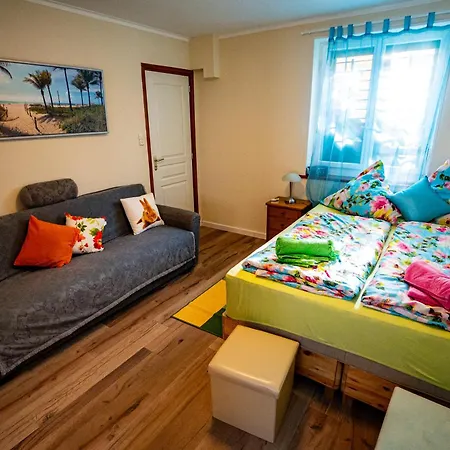 Gemuetliche Wohnung Mit Terasse Und Feuerstelle Lengnau Exterior photo