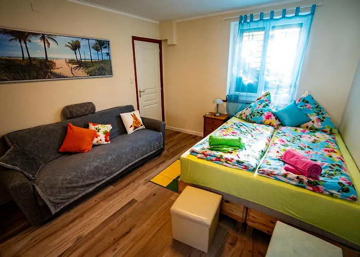 Gemuetliche Wohnung Mit Terasse Und Feuerstelle