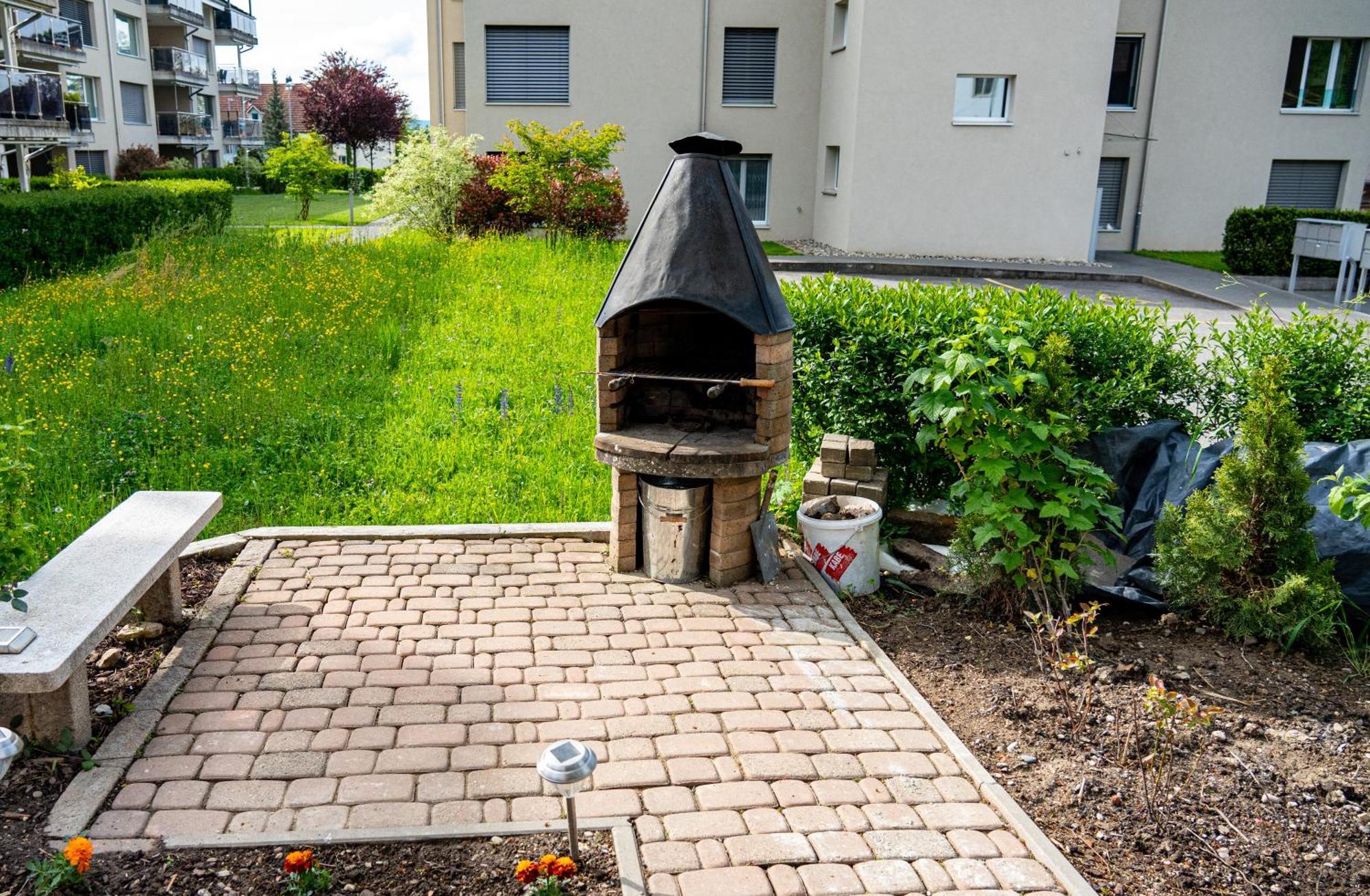 Gemuetliche Mit Terasse Und Feuerstelle Hébergement de vacances *